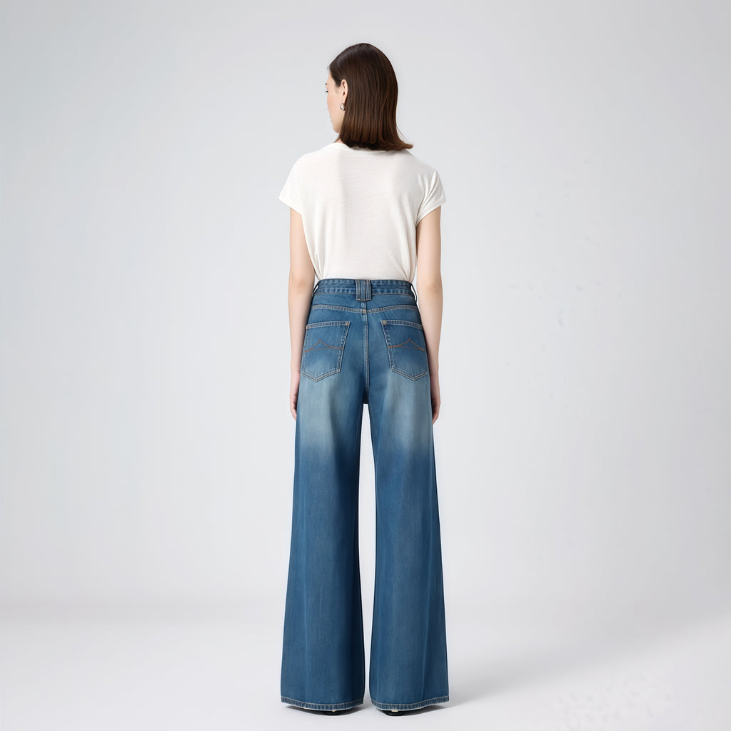 High-Waisted Blue Wide-Leg Jeans image 4
