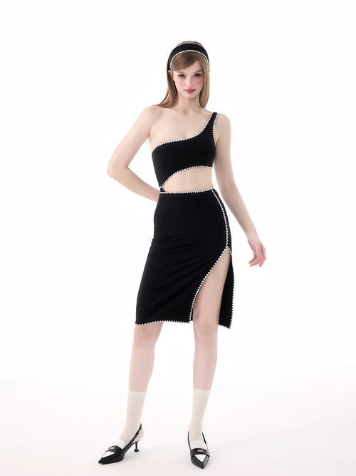 Black One-Shoulder Swimsuit image 1