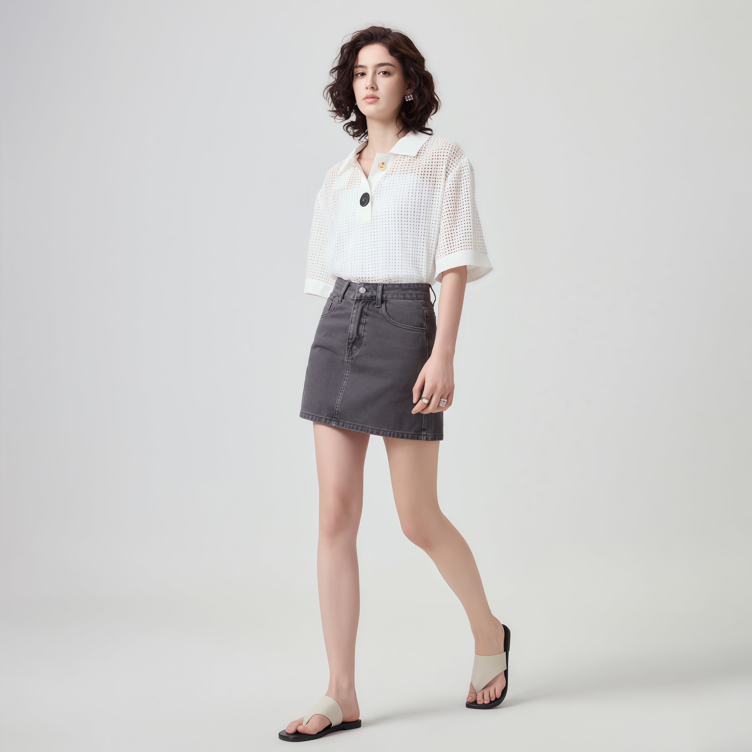 High-Waisted Gray Denim Skirt image 3