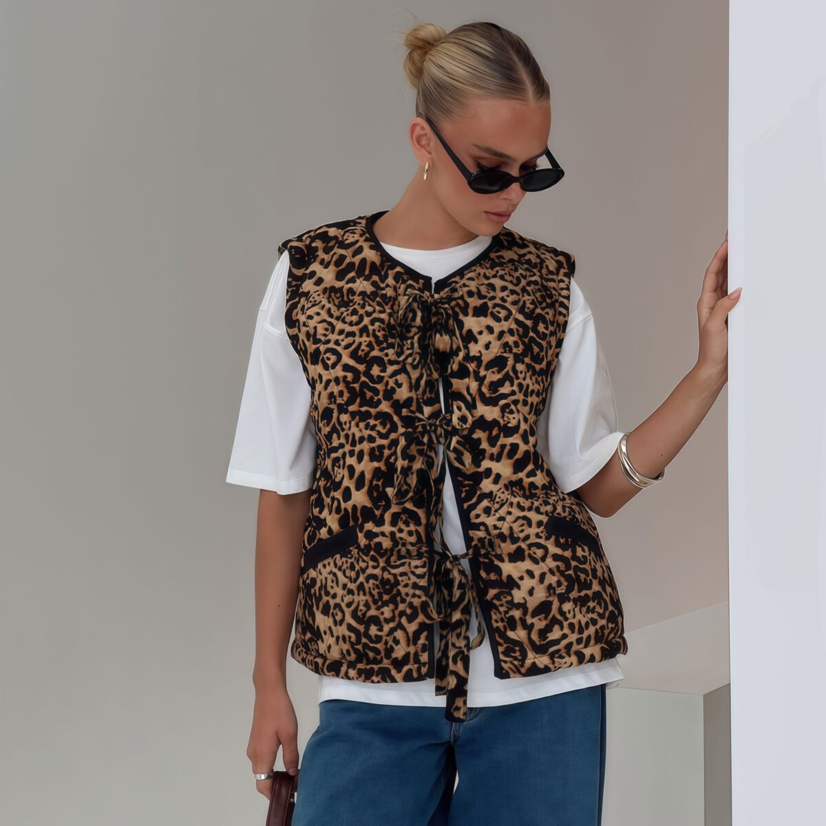 Leopard vest - Image 2