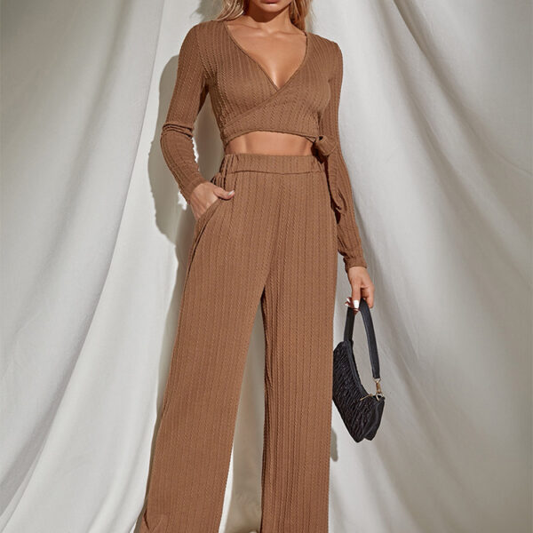 Ensemble deux pièces marron élégant et côtelé