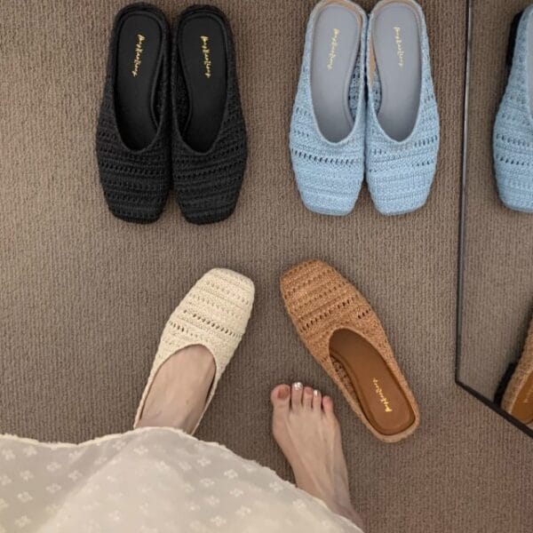 Mezze pantofole cave tessute a mano